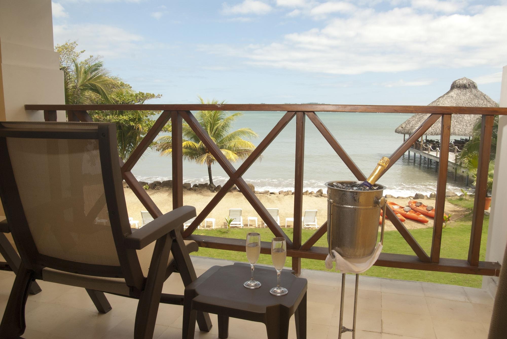 Playa Tortuga Hotel And Beach Resort Bocas del Toro Eksteriør bilde